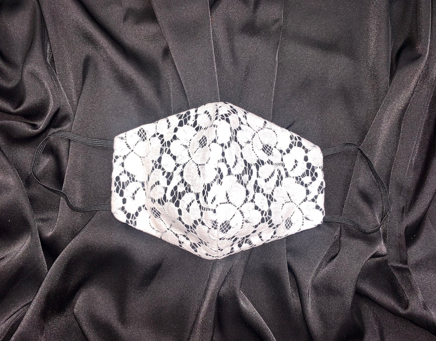 MATTE LACE mask