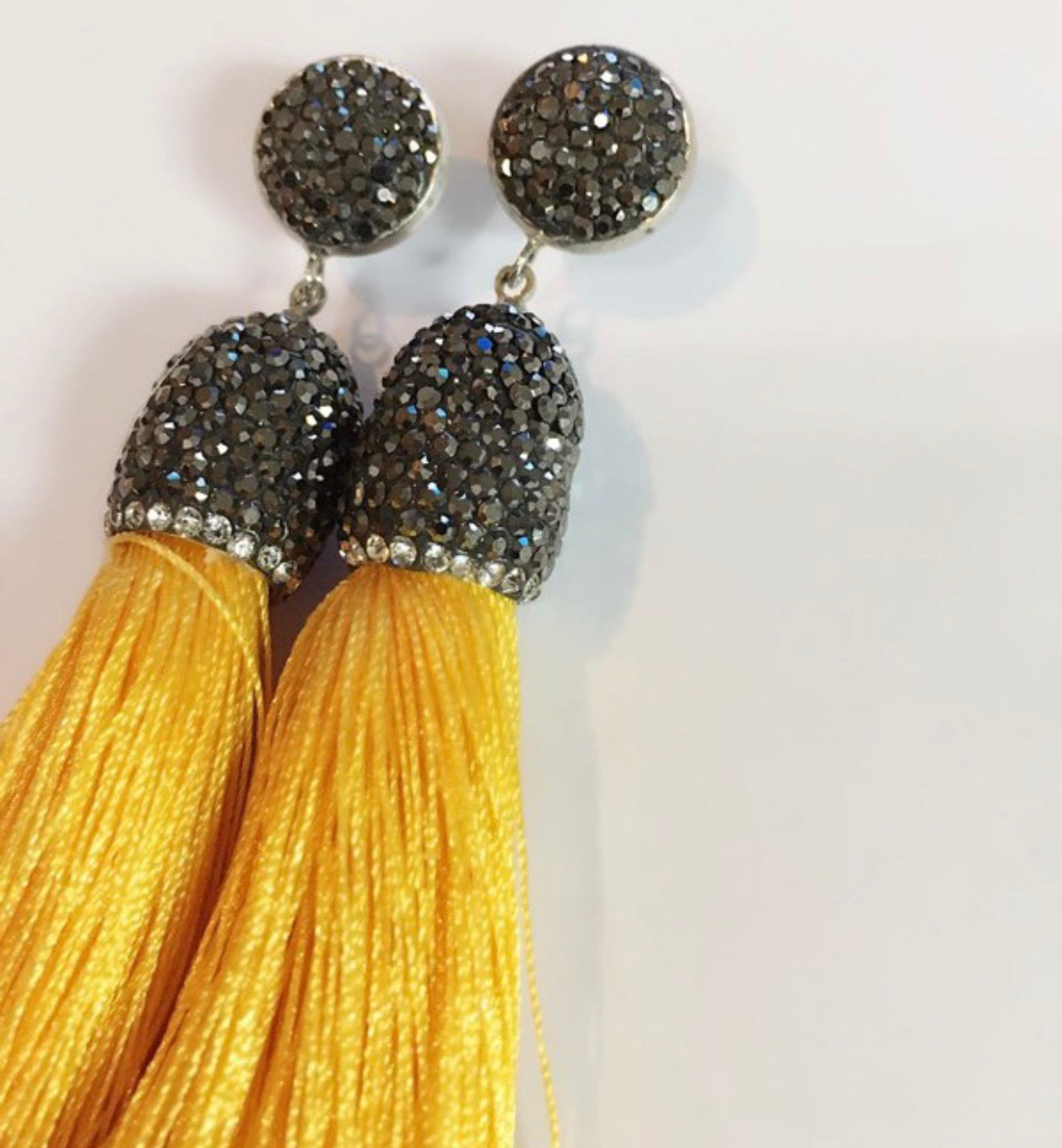 SOL YELO’ earrings