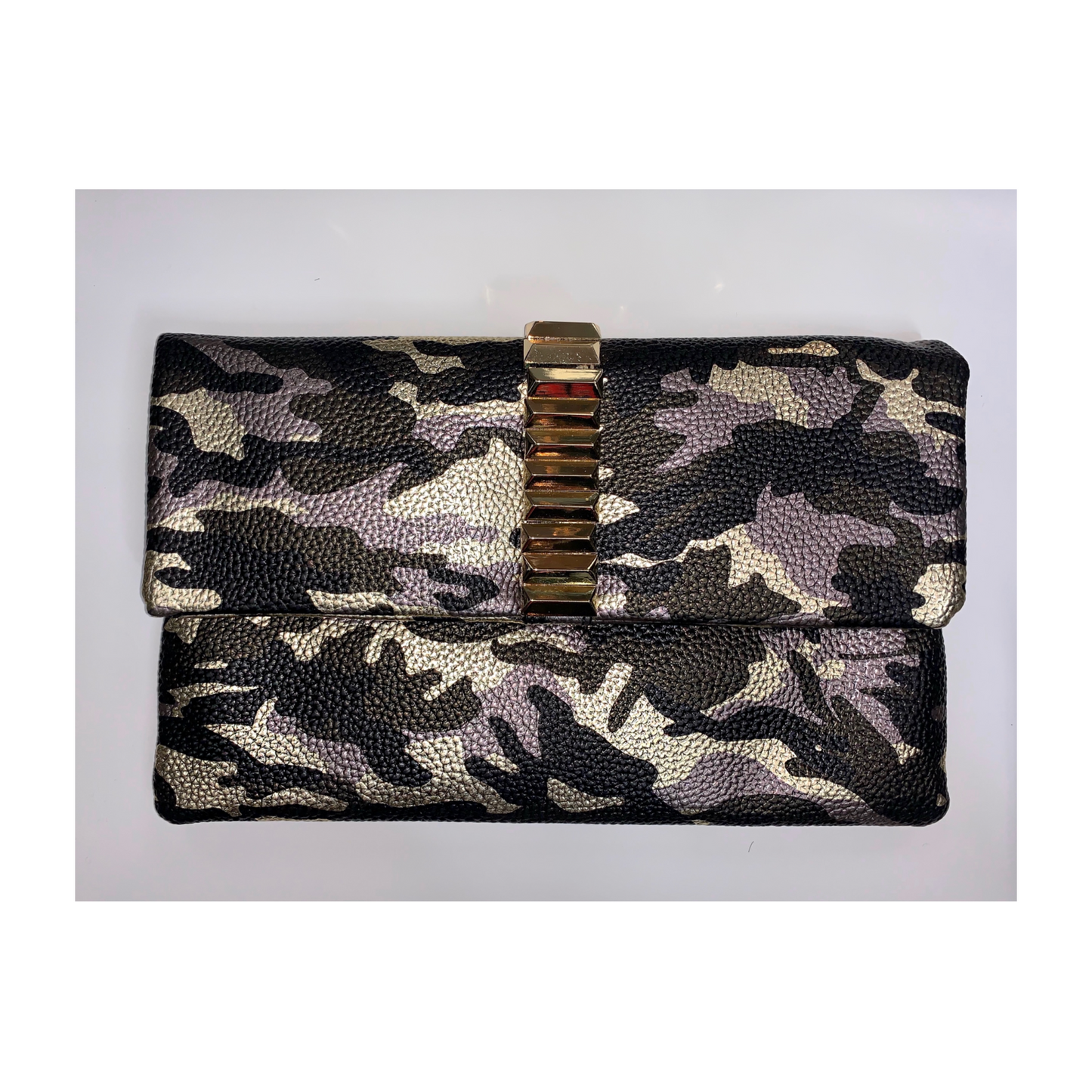 CAMO clutch